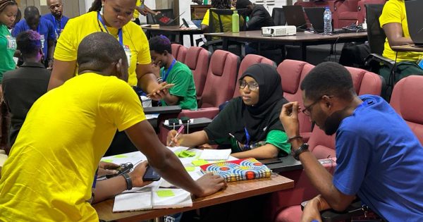 50 jóvenes agentes de cambio de Nigeria participan en el programa de formación “innovación para transformar la educación”